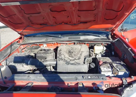 2016 Toyota Tacoma Trd Off Road из США, поврежденный, VIN 5TFSZ5ANXGX017654